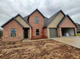 11801 Lakenheath Dr, Bentonville, AR 72712
