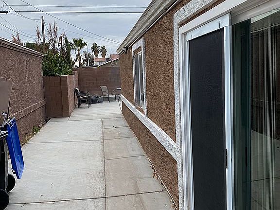 3rd image of 2433 Shady Hill Ave
