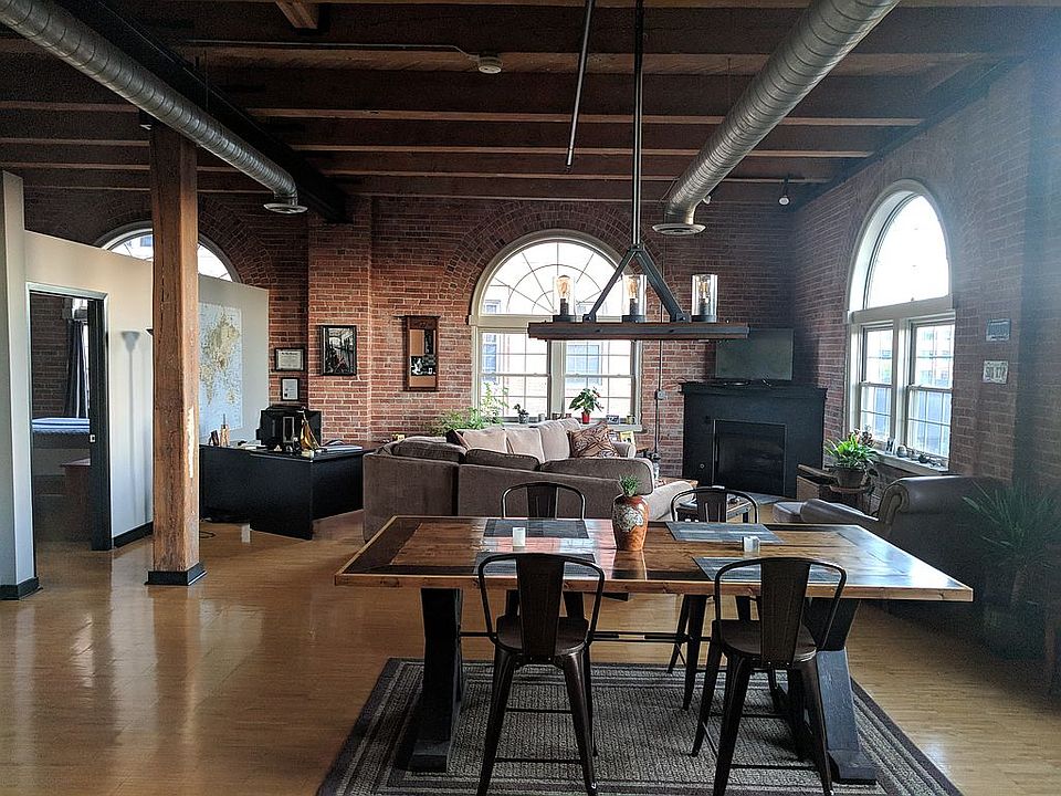2nd image of 200 River Place Dr #28/302