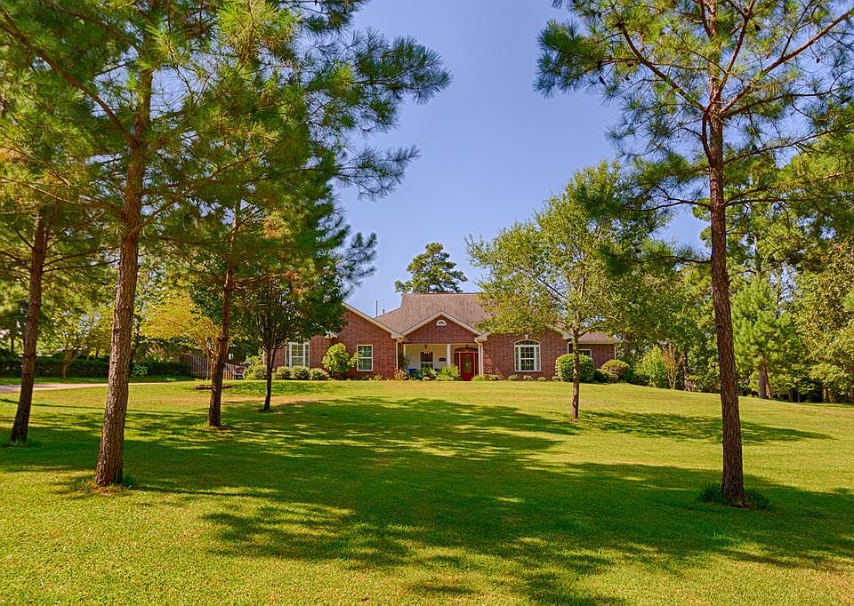 1st image of 2417 Tanglewood Cir