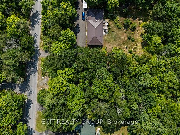 3rd image of 143 Marble Point Rd