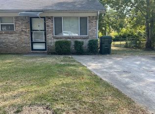 2103 Tyler St #B, Conway, AR 72034