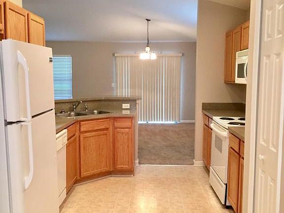 5th image of 8086 Keswick Ct