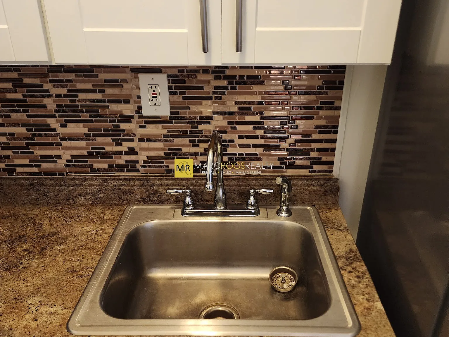 1 bed, 1.0 bath, $2,150 — Photo 2