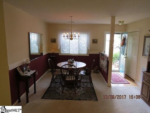 3rd image of 200 Summerside Dr