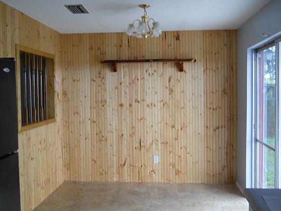 Custom woodwork/dining room