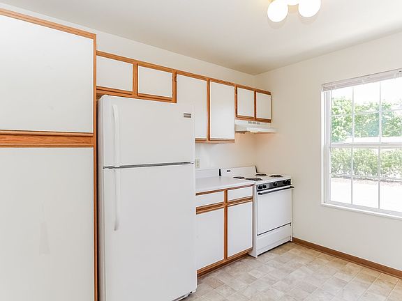 4th image of 4477 Lake Michigan Dr #Ht-f6