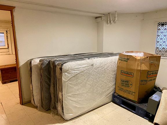 4th image of 3753 W Lyndale St #0