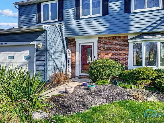 3rd image of 3957 Dalling Dr
