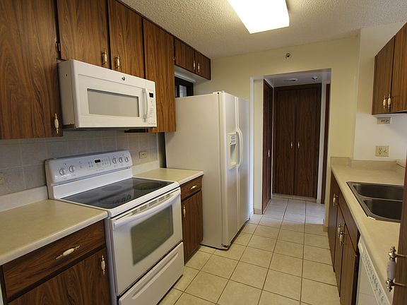 2nd image of 5090 Likini St #E504