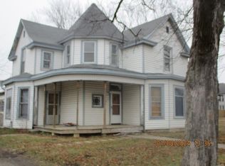 7 E Locust St, Bowling Green, MO 63334