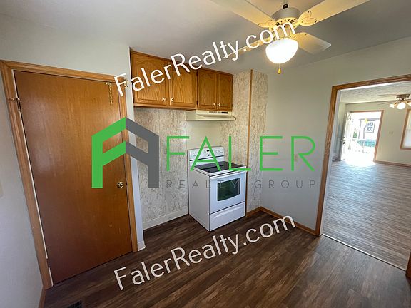 3rd image of 313 Spruce Dr