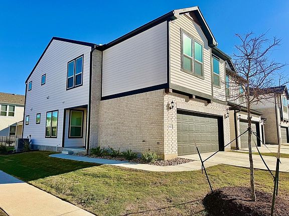 2nd image of 2725 Woodall Dr Unit 1401