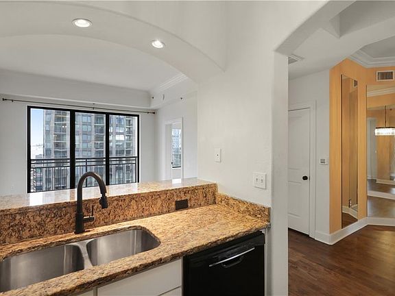 4th image of 3445 Stratford Rd NE APT 1405
