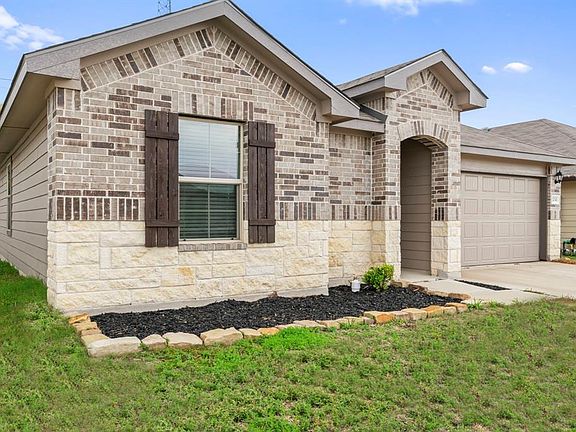 4th image of 204 Comal Drive