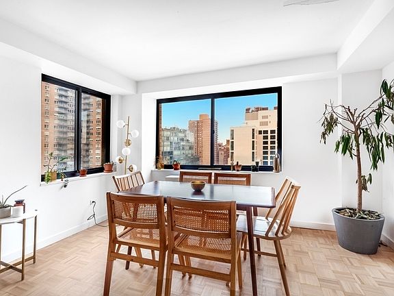 3rd image of 200 E 87th St APT 19D