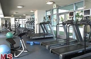 5th image of 13700 Marina Pointe Dr Unit 1006