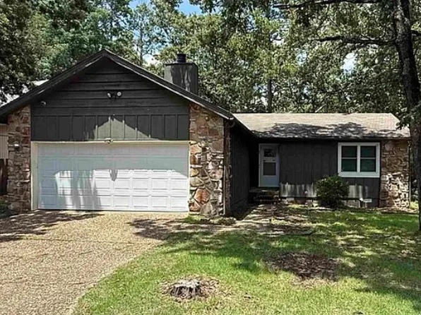 7 Hickory Ln, Maumelle, AR 72113