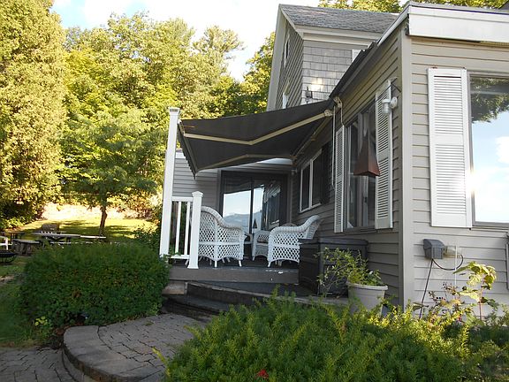 Open Covered Sun porch