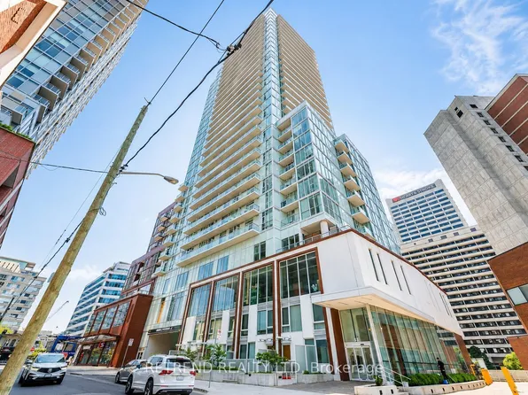 33 Helendale Ave, Toronto, ON
