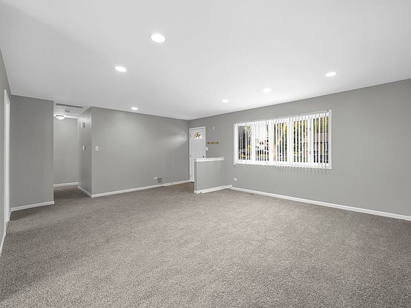 2nd image of 148 E Lincoln Ave