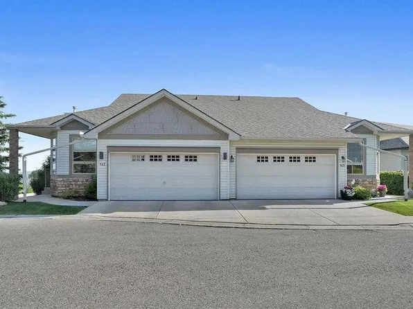 147 Springbank Vlg SW, Calgary, AB T3H 4S9