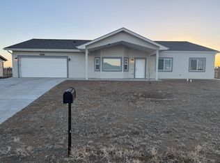 748 E Campbell Dr, Pueblo West, CO 81007