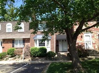 10103 W 96th Ter, Overland Park, KS 66212