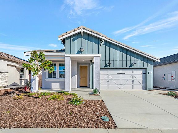 2nd image of 4483 Doric Way