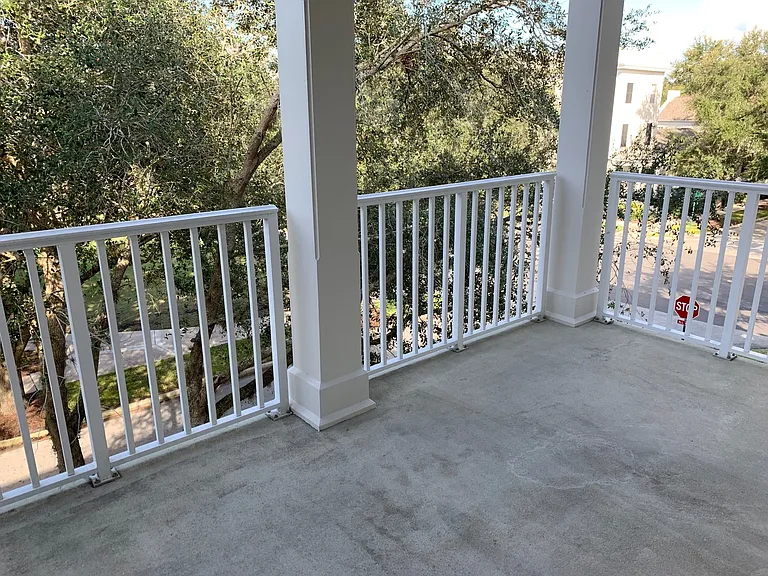 940 Spring Park St #12 — Photo 2