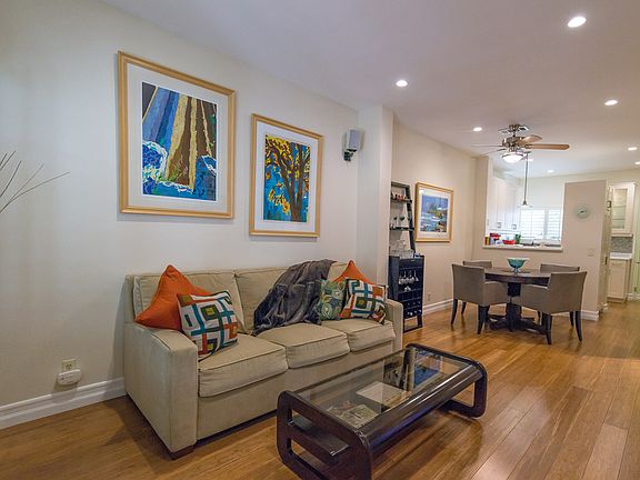 4th image of 207 N Via Colinas
