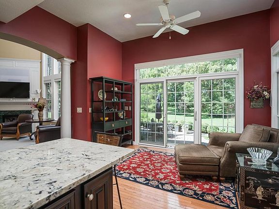 5th image of 2754 Northmont Dr