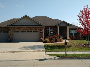 3910 Abbington Ter, Columbia, MO 65203