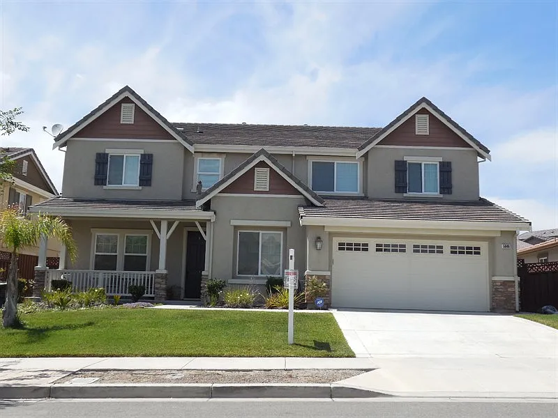 5646 Rosscommon Way photo 1