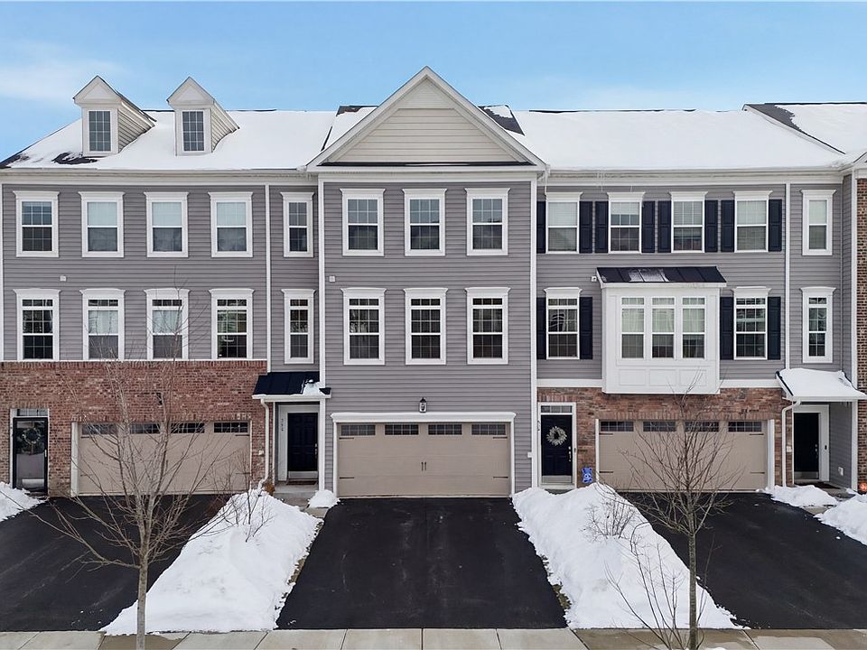 1st image of 213 Eagle Dr