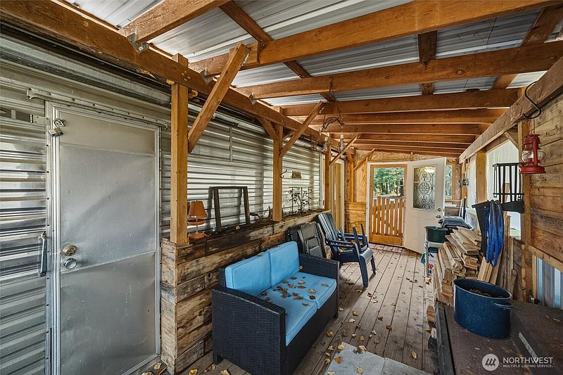 5th image of 1017 Maple Lane