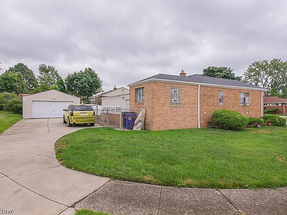 3rd image of 16621 Judson Dr