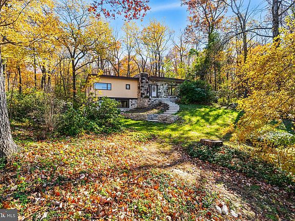 3rd image of 3211 Pricetown Rd