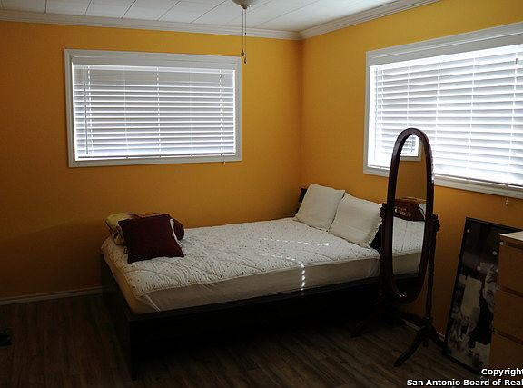 5th image of 103 Sunnyside Dr