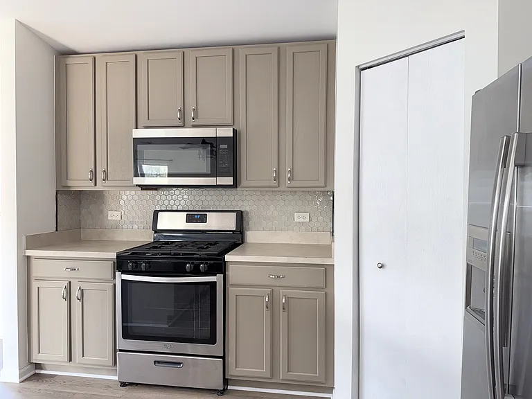 1424 Westhampton Dr — Photo 5