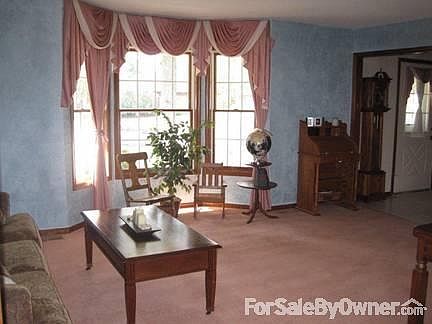4th image of 370 Blanchard Dr