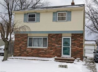 1219 E 351st St, Eastlake, OH