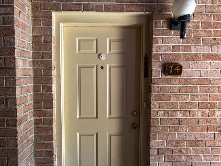 74 Le Forge Ct — Photo 25