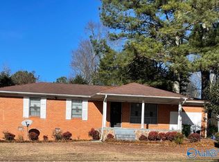 6701 Hollow Rd NW, Huntsville, AL 35810
