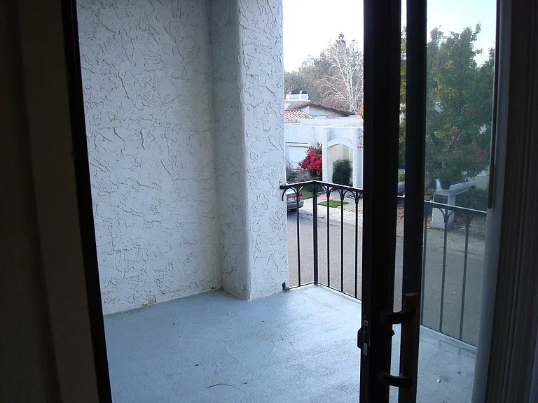 front balcony on upper level