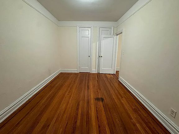 4th image of 11811 84th Ave