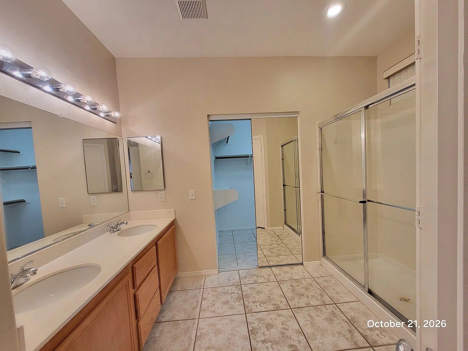10063 Cambridge Blue Ave. - 1 — Photo 2