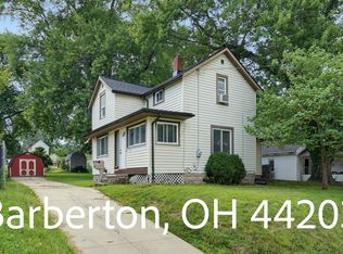 30 22nd St NW #1, Barberton, OH 44203