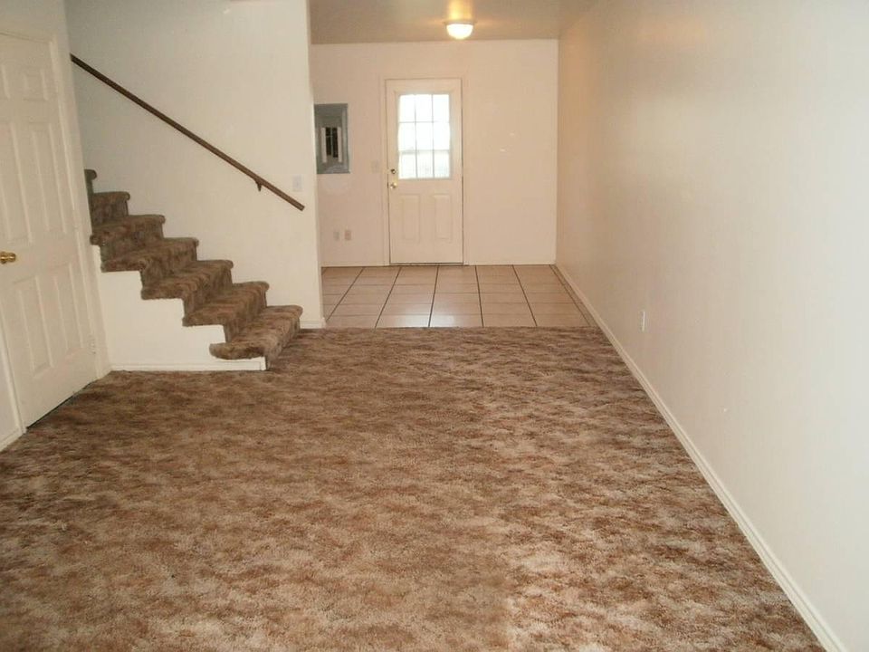 2nd image of 612 E Thompson Ave #B