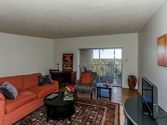 4th image of 475 N Highland St APT 10A
